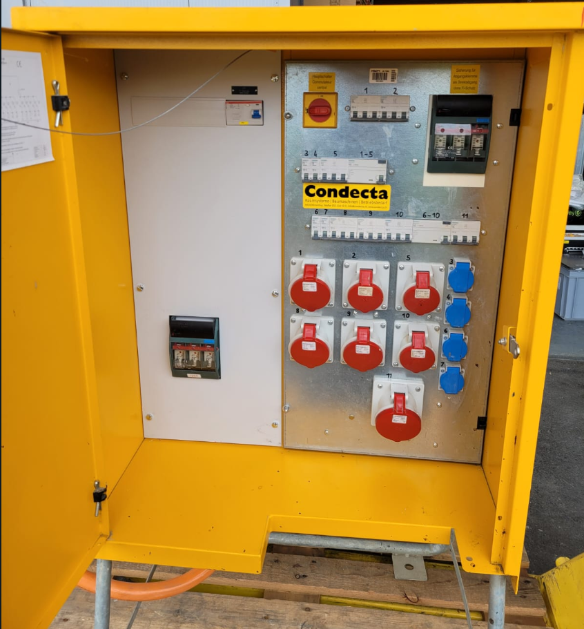 Stromverteiler, gelb, In CEE125, Out 4x T23, 3x CEE16,  3x CEE32, 1x CEE63 (1x FI 300mA, 2x FI 30mA, 1x LS63A 3p, 3x LS32A 3p, 3x LS16A 3p, 4x LS16A 1p)